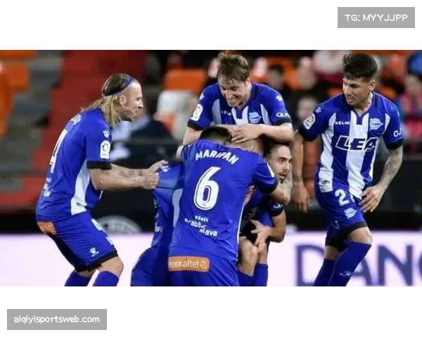 阿拉维斯后卫因肌肉疲劳缺席训练,队医归因于近期比赛密度过高 阿拉维斯后卫因肌肉疲劳缺席训练,队医归因于近期比赛密度过高